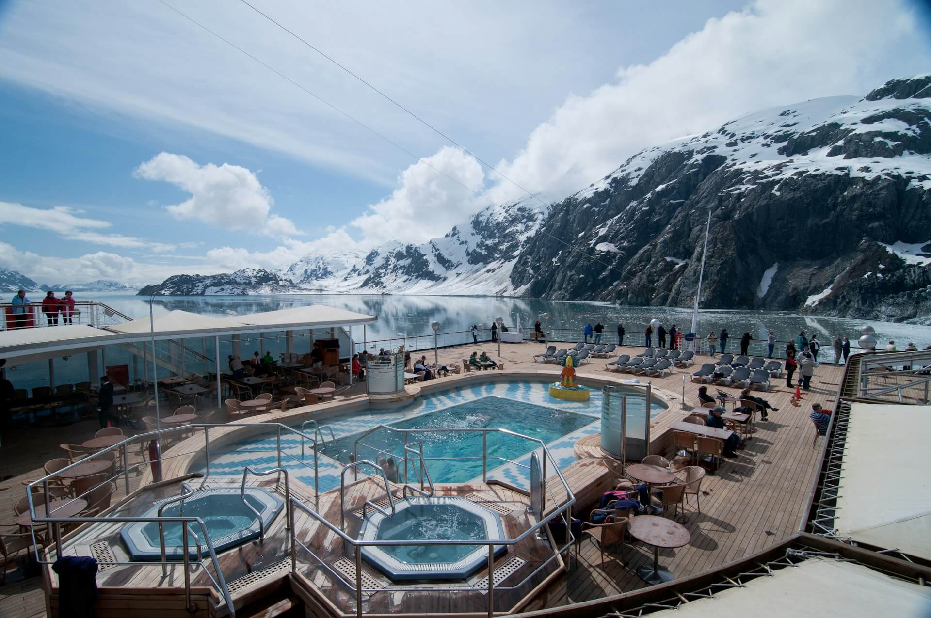 alaska cruise glacier bay from cruise ship