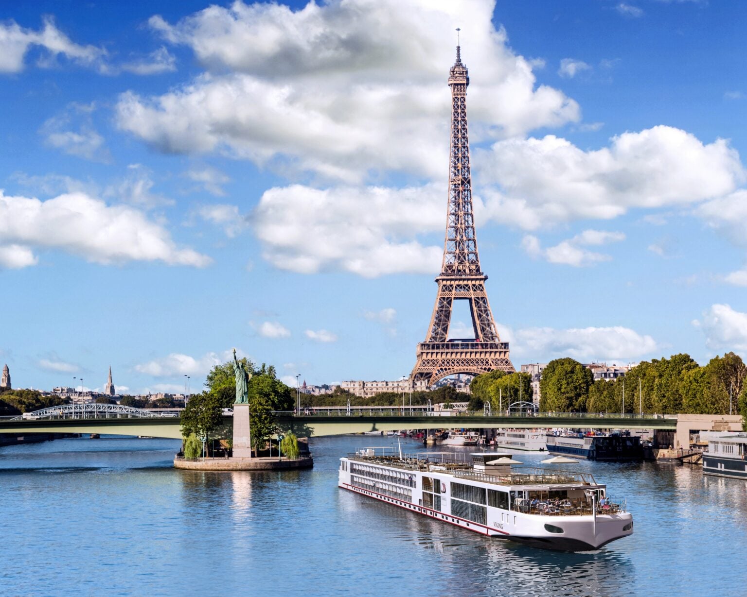 Paris river cruise